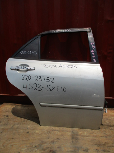 Used Toyota Altezza DOOR GLASS REAR RIGHT